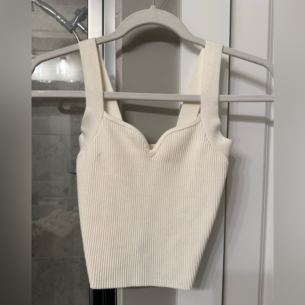 Abercrombie crop tank top - size xs